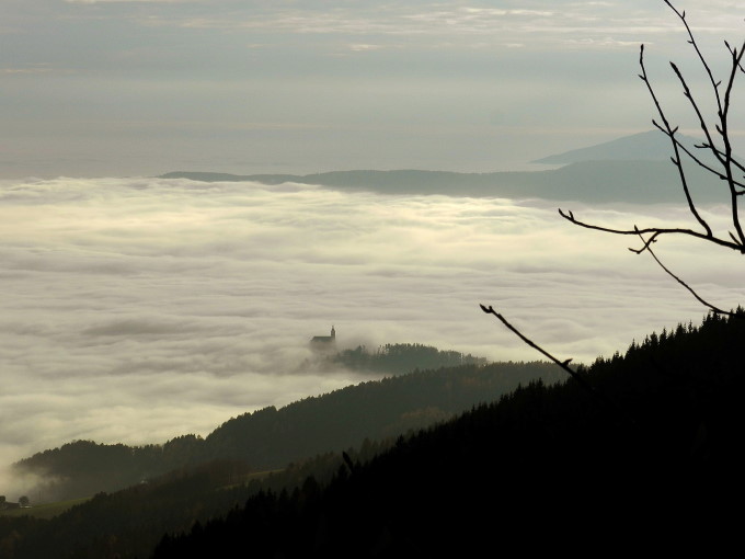 Pöllauberg im Nebel