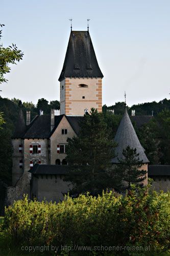 Burg Ottenstein im Waldviertel