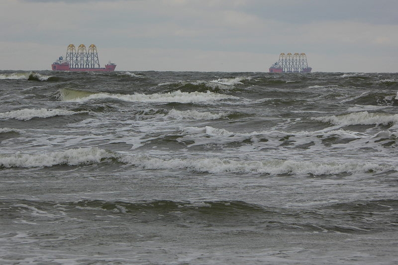 D - 1632 BINZ > Transportschiff > Windkraftanlagen