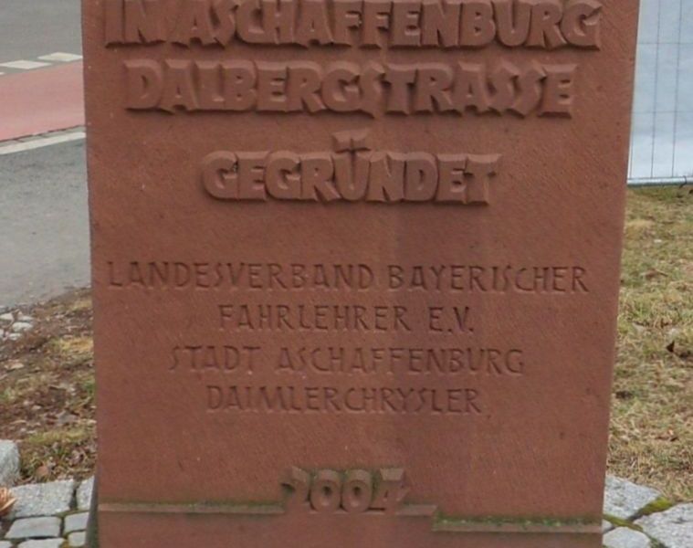 D:Aschaffenburg>Gedenkstein>1.Fahrschule2