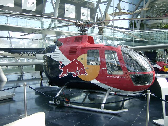 > Flughafen > Red Bull Hangar 7 2