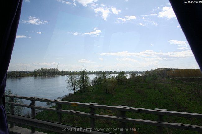 PO > Ausblick Autobahnbruecke der A22