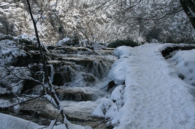 Wintermärchen Plitvice 8