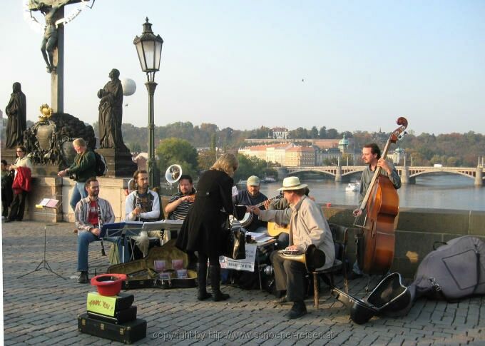 Karlsbruecke in Prag 4