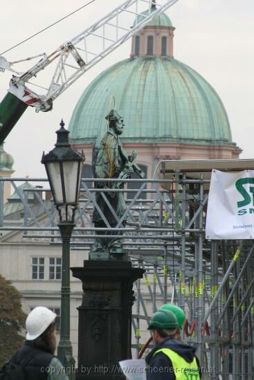 Karlsbruecke in Prag 2