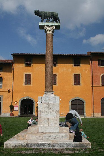 PISA > La Piazza del Duomo