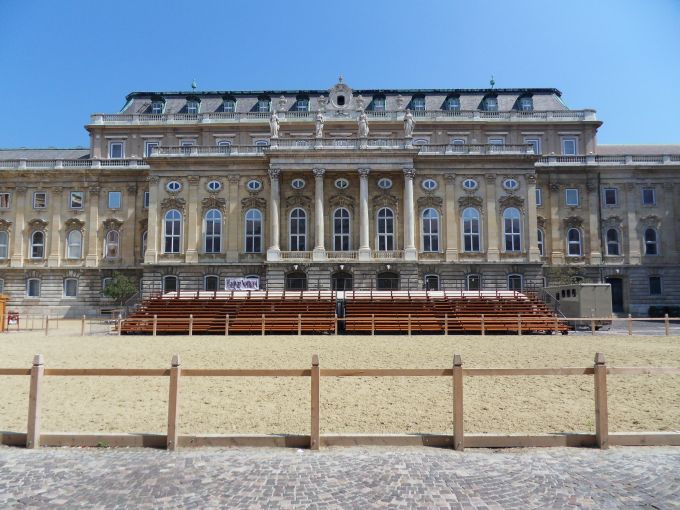 Burghof_Nationalgalerie.jpg