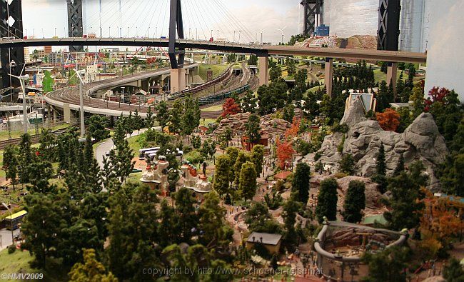 HAMBURG-SPEICHERSTADT > Miniatur Wunderland > Hamburg > Hagenbeck's Tierpark