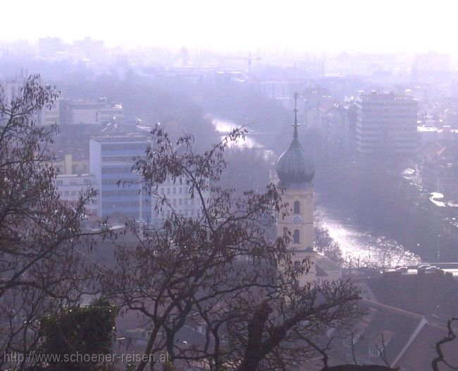 GRAZ > Uhrturm >Blick zur Mur