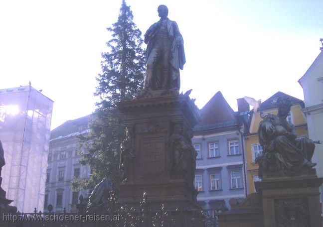 GRAZ > Hauptplatz > Erzherzog-Johann-Brunnen