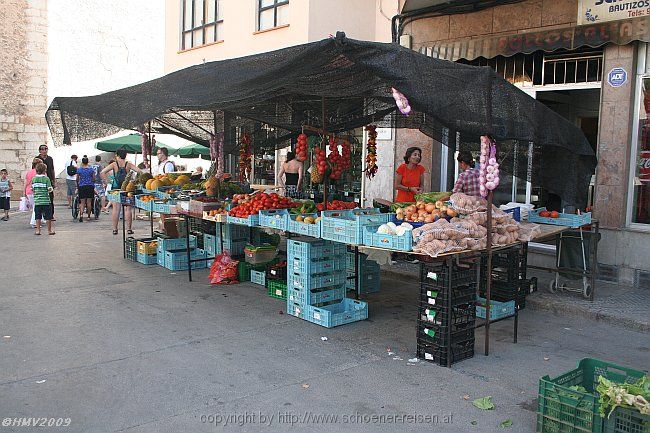 INCA > Markttag > Gemüsestand
