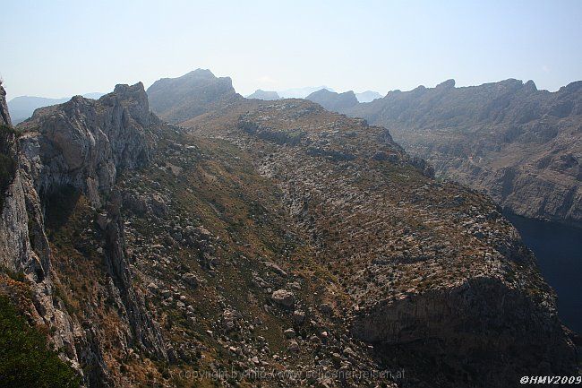 HALBINSEL FORMENTOR > Mirador de la Creueta > Blick zur Serra de Tramuntana