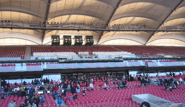 STUTTGART-BAD CANNSTADT > Gottlieb-Daimler-Stadion > Haupttribüne