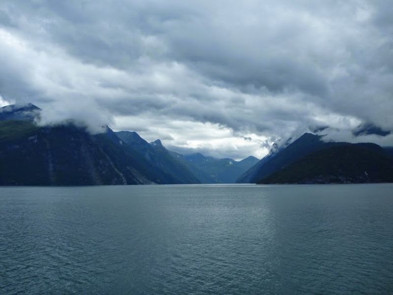 N:Geiranger>Fjord001