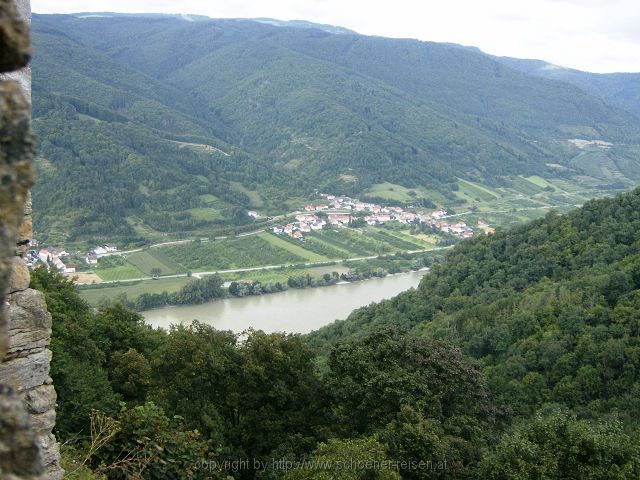 NIEDERÖSTERREICH > Wachau > Burgruine Aggstein > Blick über die Wachau