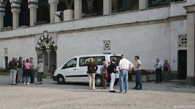 MILANO > Cimitero Monumentale (Friedhof) > WC