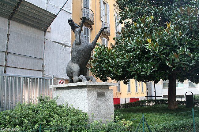 MILANO > Via Brera > Denkmal von Aligi Sassu > Aufbäumendes Pferd