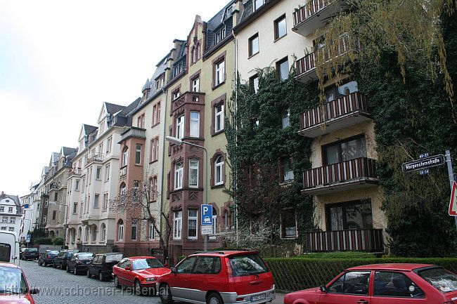 FRANKFURT-SACHSENHAUSEN > Hausfassaden