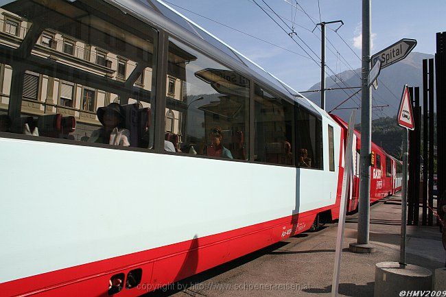 BRIG > Bahnhofsvorplatz > Glacier Express > Panoramawaggon