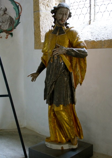 I: SCHLUDERNS (Trentino – Südtirol) >  Statue in der Kapelle