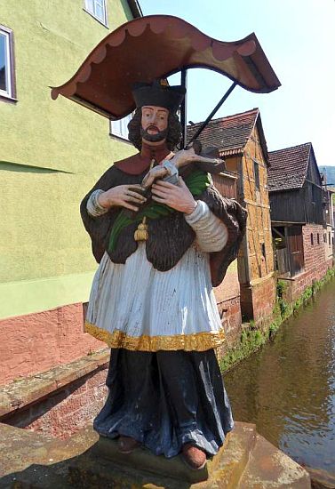 Nepomuks_Amorbach_007af.jpg