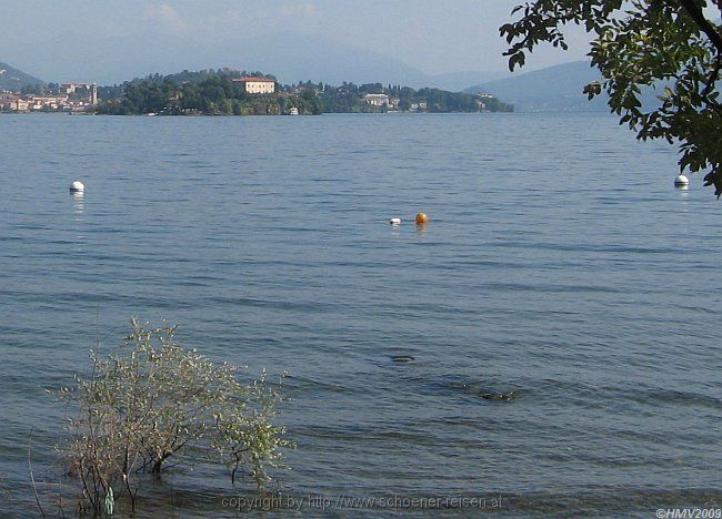 Borromäische Inseln > Insel Madre und dahinter Insel San Giovanni