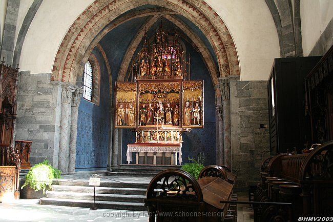 CHUR > Hof > Kathedrale Sankt Mariä Himmelfahrt