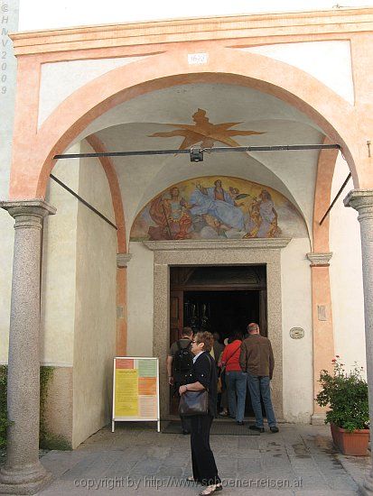 ISOLA SUPERIORE DEI PESCATORI > Kirche San Gandolfo Martire