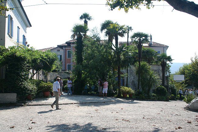 ISOLA SUPERIORE DEI PESCATORI > Via Ugo Ara nähe Allee