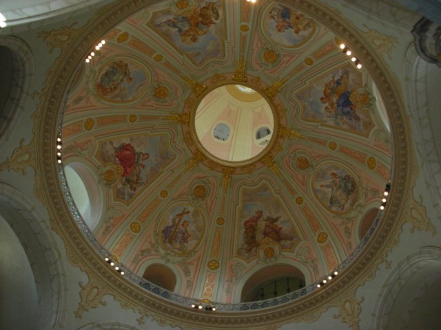 Kuppelin_der_Frauenkirche_Dresden.JPG