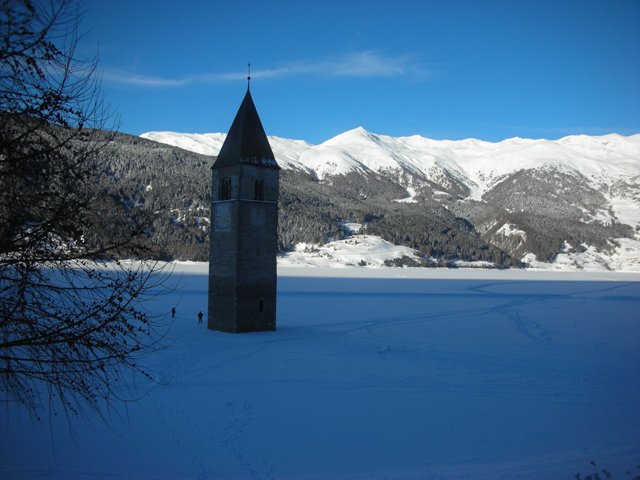 Reschensee__Vinschgau_Graun.JPG