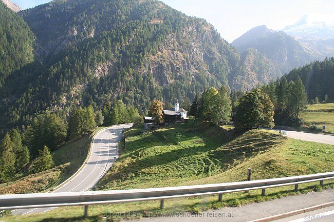 SIMPLON-PASSSTRASSE > Passstraße nach Brig - Kirche