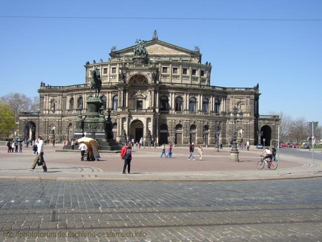 DRESDEN > Semperoper