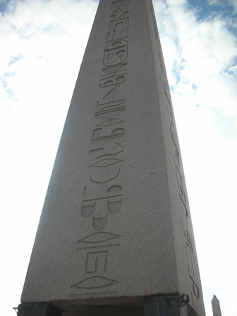 Türkei > Istanbul > Obelisk am Hippodrom 3