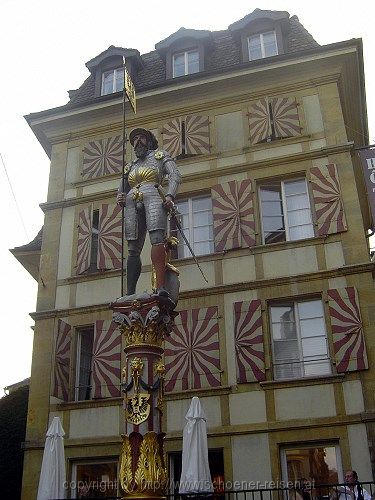 NEUCHATEL (Neuenburg) > Vennerbrunnen