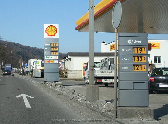 THAYNGEN > Benzinpreis am 08. März 2010