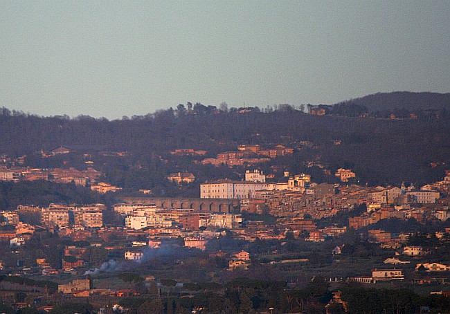 POMEZIA-SANTA POLOMBA > 3C-Hotelausblick zum Viadukt zwischen Albano und Ariccia