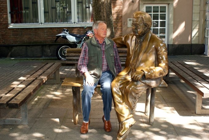 KÖLN > Eisenmarkt > Denkmal