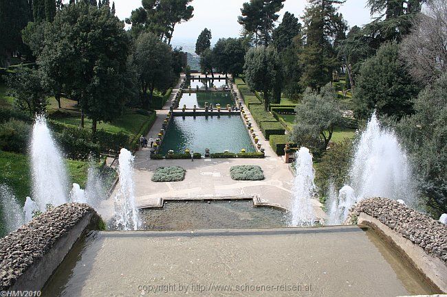 TIVOLI > Villa d'Este > Park > 018-17n21 Ausblick Wasserorgel