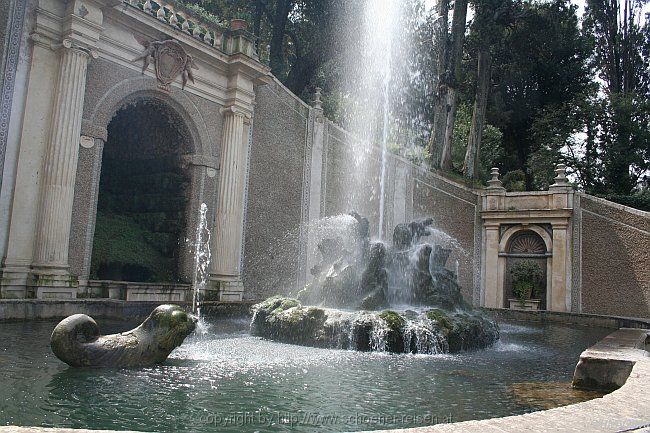 TIVOLI > Villa d'Este > Park > 20 - Drachenbrunnen Treppe