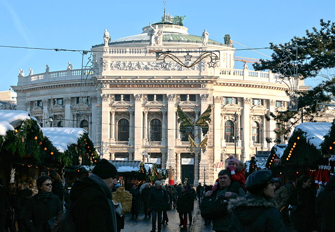 Adventmarkt beim Rathaus 7