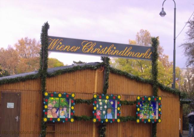 WIEN > Adventmarkt beim Wiener Rathaus