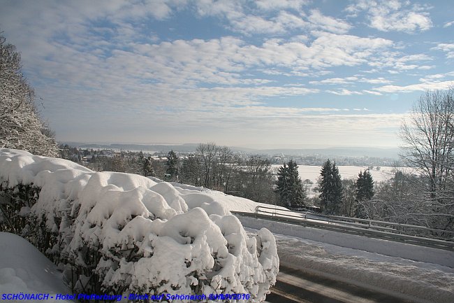 SCHÖNAICH > Hotel Pfefferburg > Ausblick Zufahrt am 26.12.2010