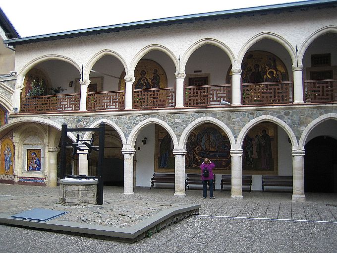 TROODOS GEBIRGE > Kykkos Kloster