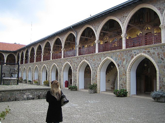 TROODOS GEBIRGE > Kykkos Kloster