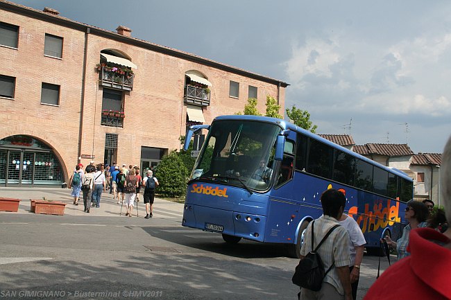 SAN GIMIGNANO > Busterminal