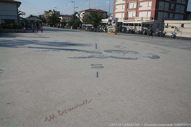 LIDO DI CAMAIORE > Strandpromenade