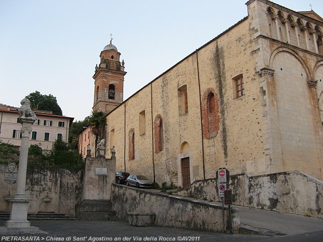 PIETRASANTA > Chiesa di Sant' Agostino an der Via della Rocca