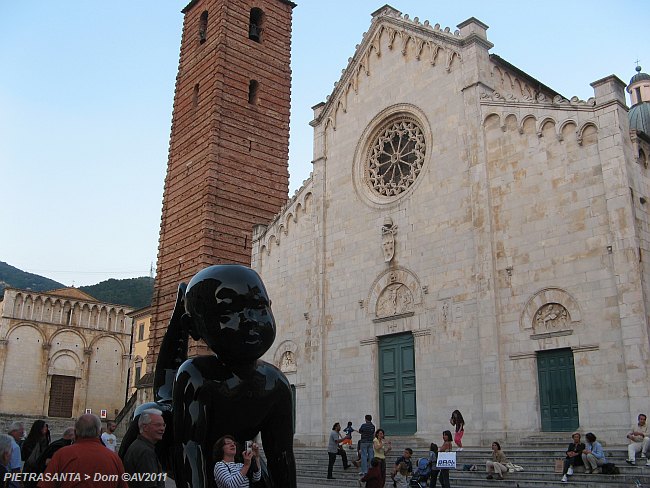 PIETRASANTA > Dom - Collegiata di San Martino