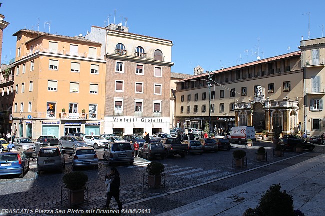 FRASCATI > Piazza San Pietro > Brunnen